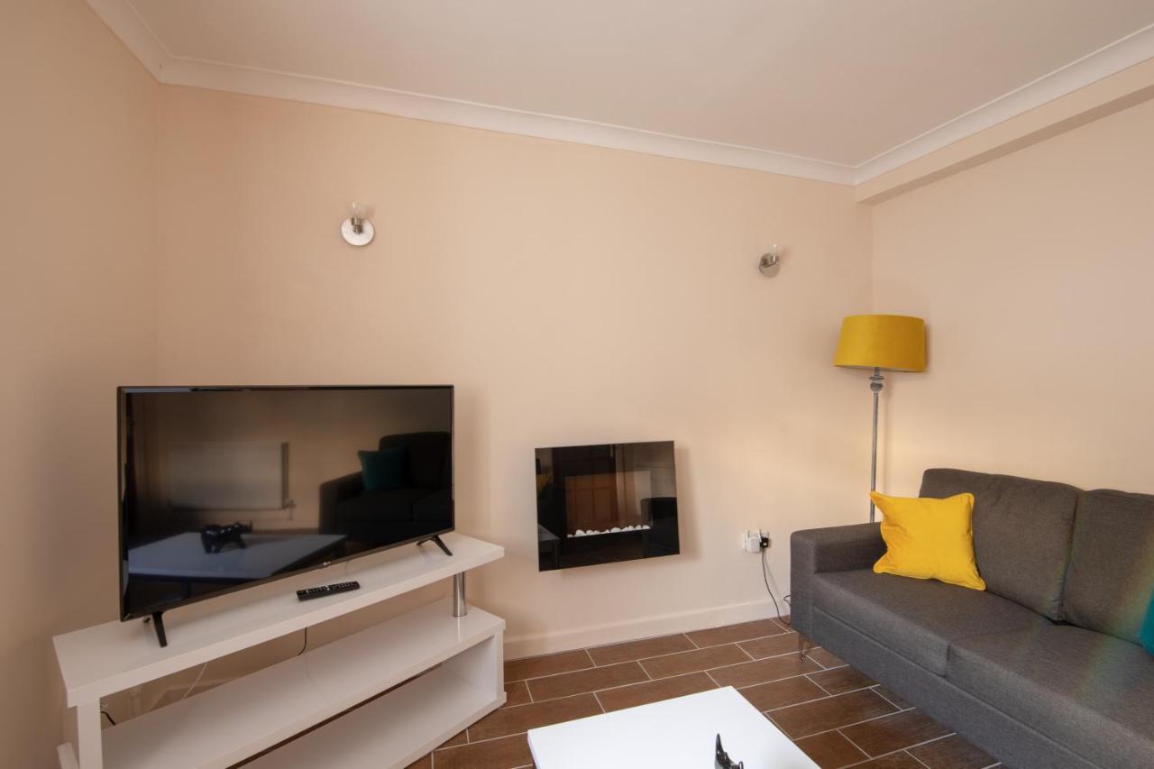 Host & Stay - Hanover Apartment Суонзи Екстериор снимка