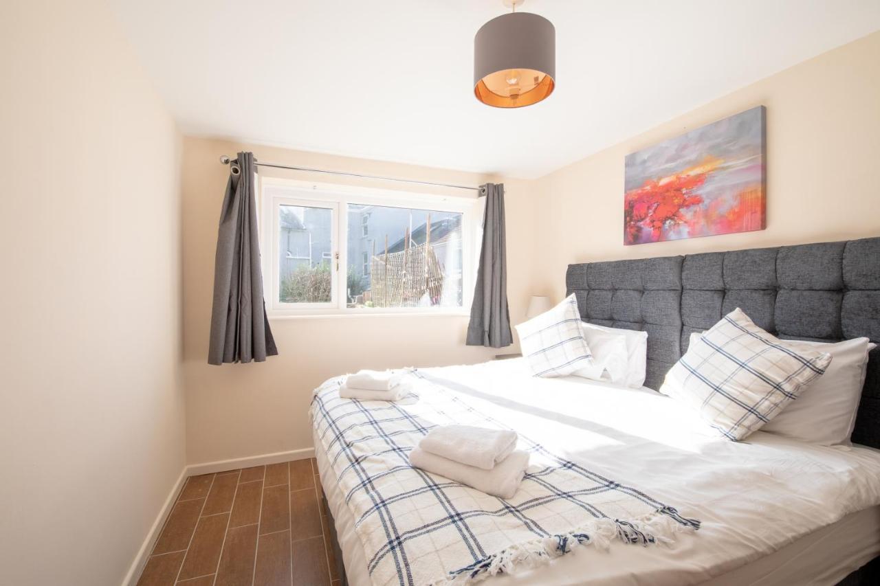 Host & Stay - Hanover Apartment Суонзи Екстериор снимка