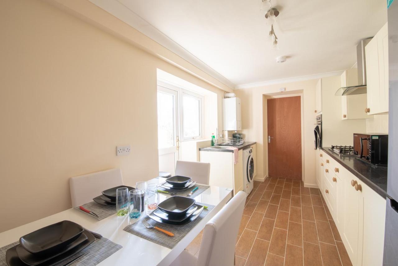 Host & Stay - Hanover Apartment Суонзи Екстериор снимка