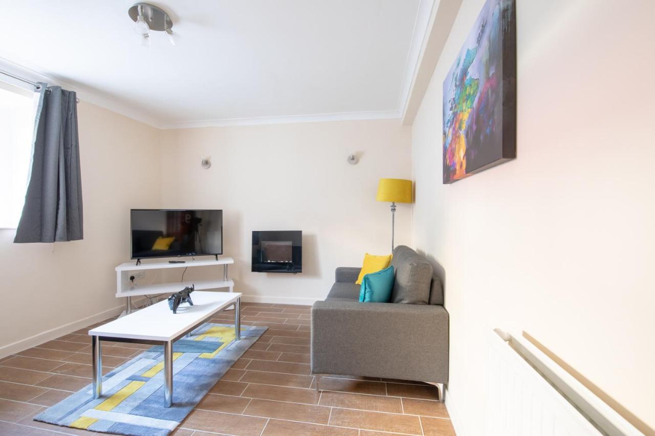 Host & Stay - Hanover Apartment Суонзи Екстериор снимка