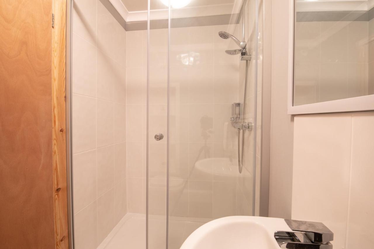 Host & Stay - Hanover Apartment Суонзи Екстериор снимка